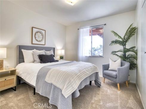 324 N La Reina Street, Anaheim, CA