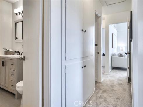 324 N La Reina Street, Anaheim, CA