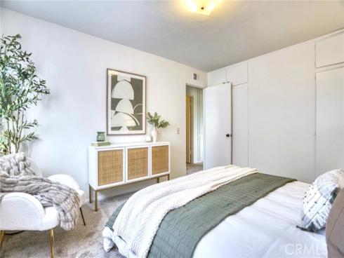 324 N La Reina Street, Anaheim, CA