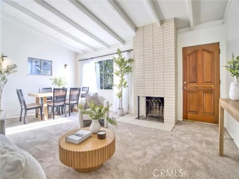324 N La Reina Street, Anaheim, CA