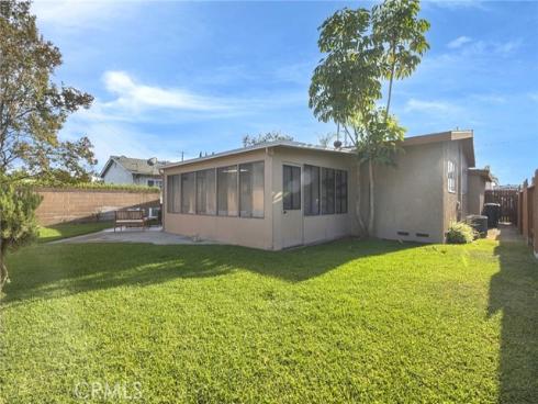 324 N La Reina Street, Anaheim, CA