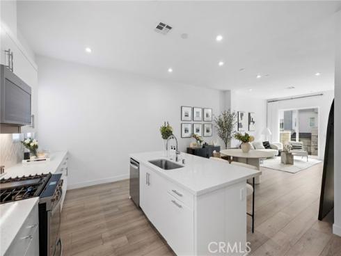 1826 W Bushell St , Anaheim, CA