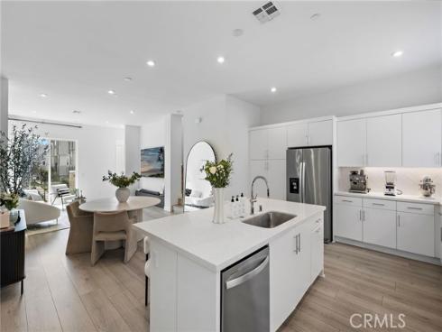1826 W Bushell St , Anaheim, CA