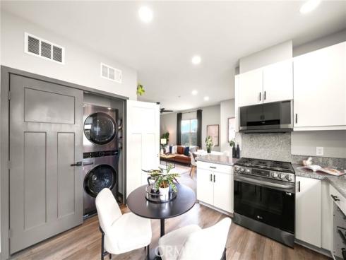 405 S Anaheim Boulevard  7 , Anaheim, CA