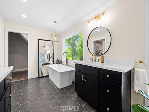 164 S Trevor St , Anaheim, CA