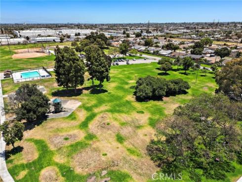 2692 W Plum Tree Lane, Anaheim, CA