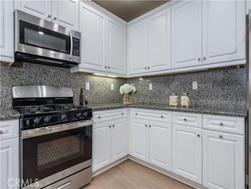 672 E Valencia 108 , Anaheim, CA