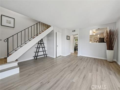 956 S Downey Place, Anaheim, CA