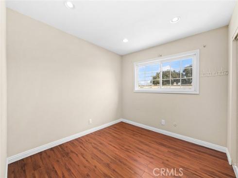 1804 W Glenoaks Avenue, Anaheim, CA