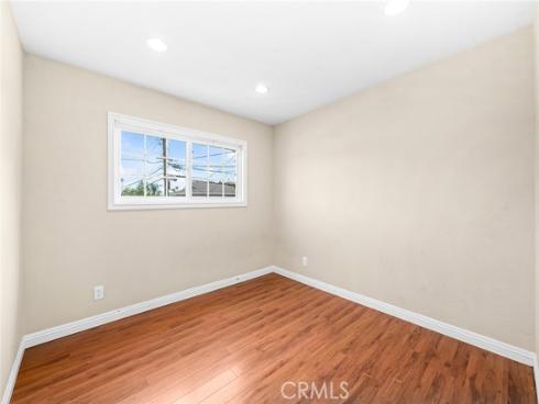 1804 W Glenoaks Avenue, Anaheim, CA