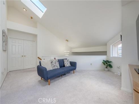 1011 S Mountcrest   Court, Anaheim, CA