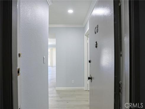 278147-C8 N. Wilshire C8