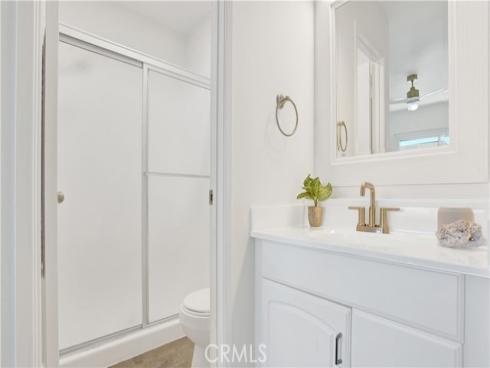 2160  W Wellington   Circle, Anaheim, CA