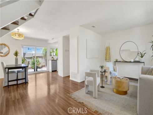 2160  W Wellington   Circle, Anaheim, CA