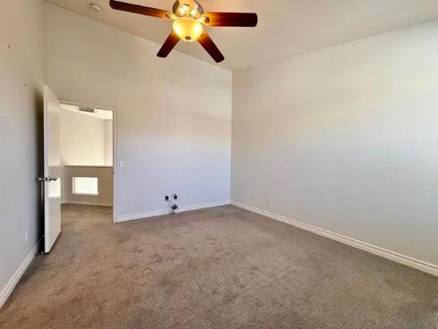 992 S Country Glen Way , Anaheim, CA