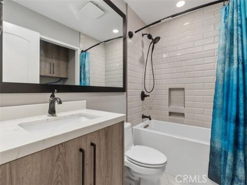 3338 E Radcliffe , Anaheim, CA