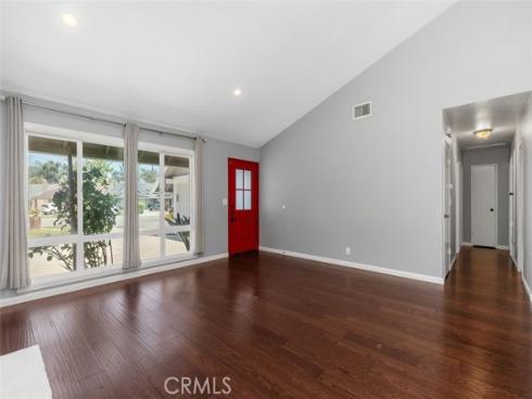 3338 E Radcliffe , Anaheim, CA