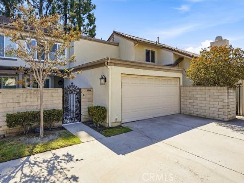 5504 E Vista Del Rio , Anaheim, CA