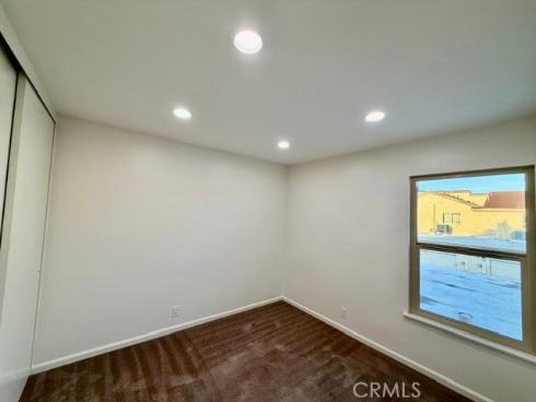 1021 W Lamark Ln , Anaheim, CA