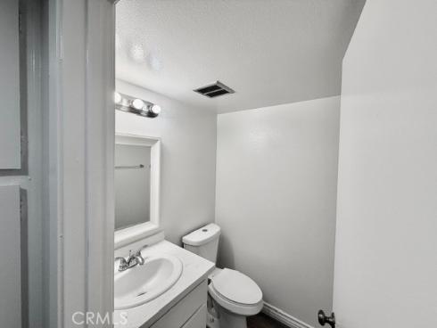 1021 W Lamark Ln , Anaheim, CA