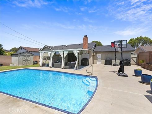 3238 W Ravenswood , Anaheim, CA
