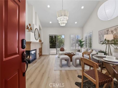 1004 S Dewcrest , Anaheim, CA