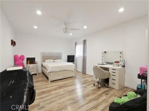 3129 W Olinda  , Anaheim, CA
