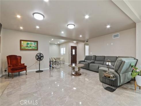 3129 W Olinda  , Anaheim, CA