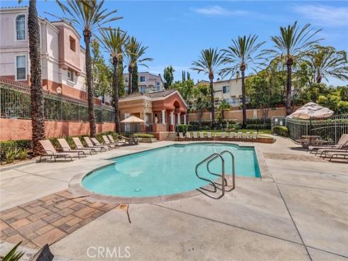 1010 S Volterra , Anaheim, CA