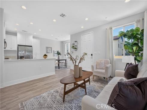 340 S Auburn Heights , Anaheim, CA