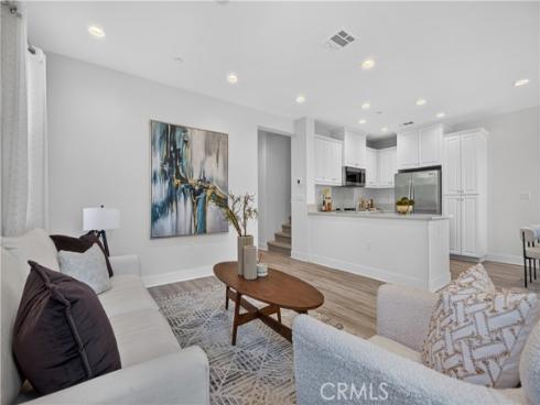 340 S Auburn Heights , Anaheim, CA