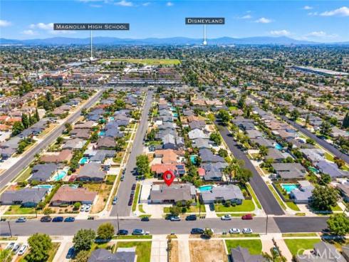 10212 Sherrill , Anaheim, CA