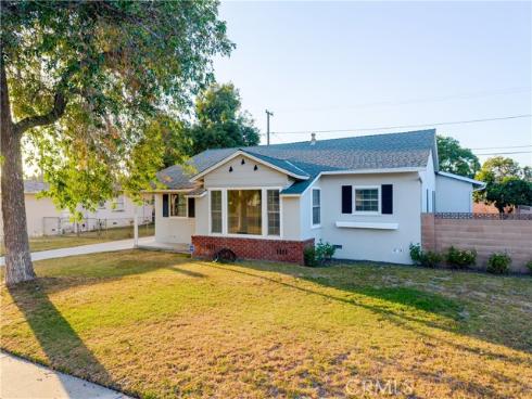 2129 W. Cerritos