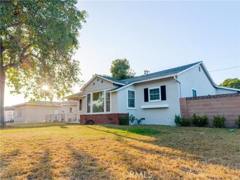 2129 W Cerritos , Anaheim, CA