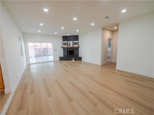 2129 W Cerritos , Anaheim, CA