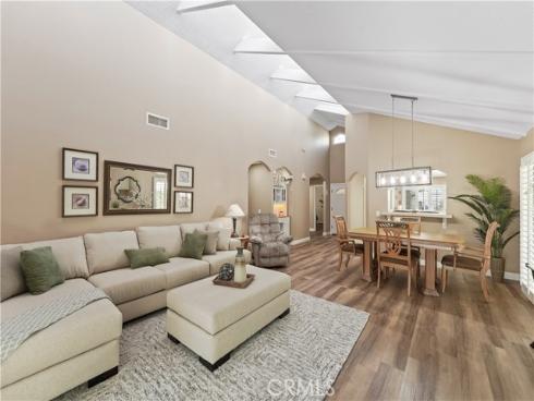 1153 N Outrigger , Anaheim, CA