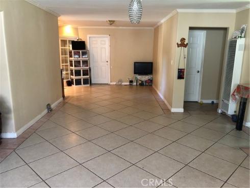 1234 E Oak Street, Anaheim, CA