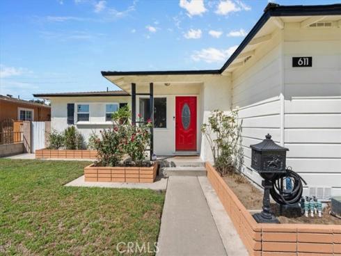611 S Pine , Anaheim, CA