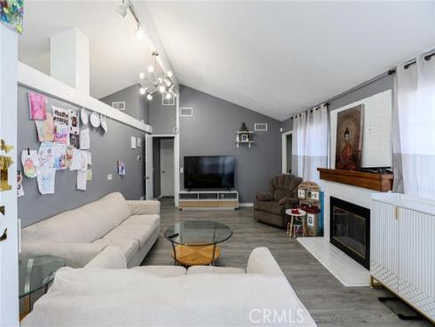 2186 W Huntington , Anaheim, CA