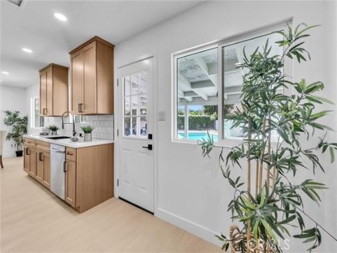 2849 W Polk Avenue, Anaheim, CA