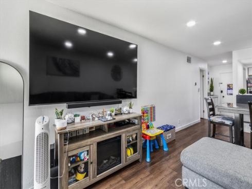 278 N Wilshire 129 , Anaheim, CA