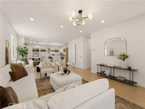 3186 E Radcliffe  , Anaheim, CA