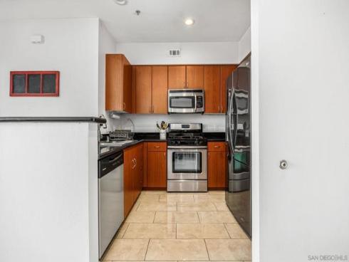 1801 E Katella Ave 4023 , Anaheim, CA