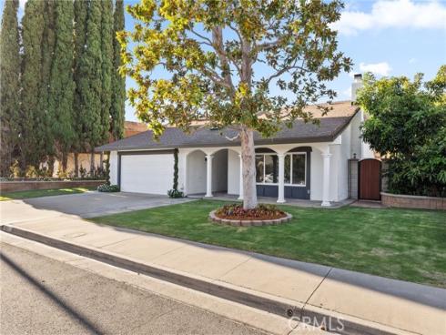 1111 W La Entrada , Anaheim, CA