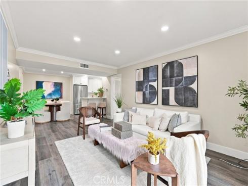 278 N Wilshire 108 , Anaheim, CA