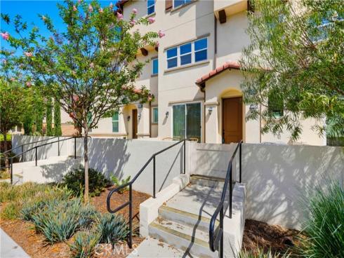 3320 W Mirano  , Anaheim, CA