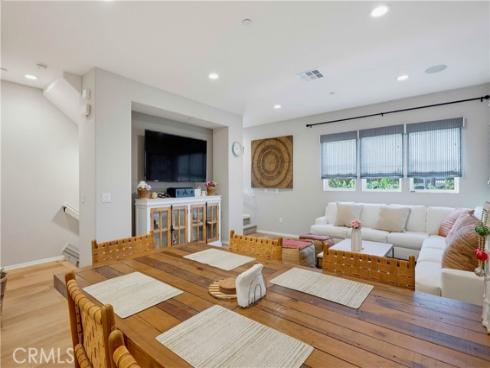 3320 W Mirano  , Anaheim, CA