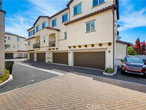 3320 W Mirano  , Anaheim, CA