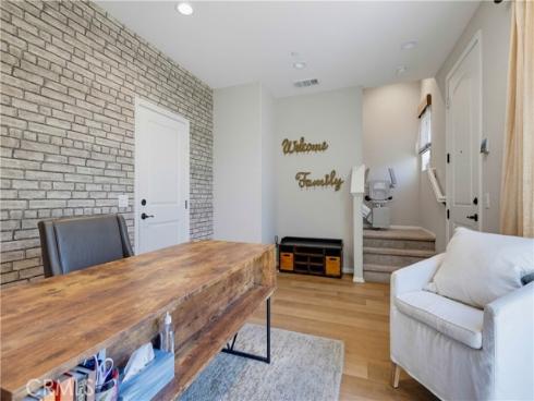 3320 W Mirano  , Anaheim, CA