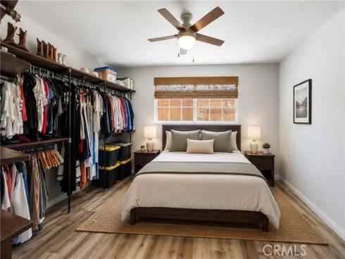 1566 W Crone , Anaheim, CA